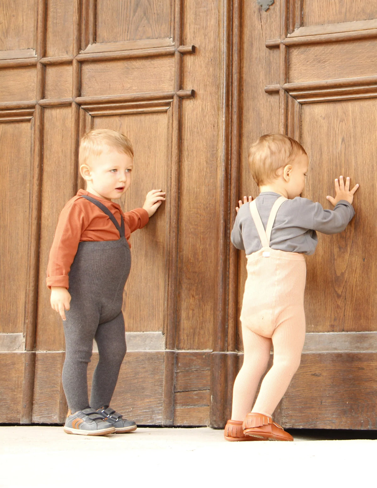 Collant Dark Grey con piede e bretelle | Silly Silas