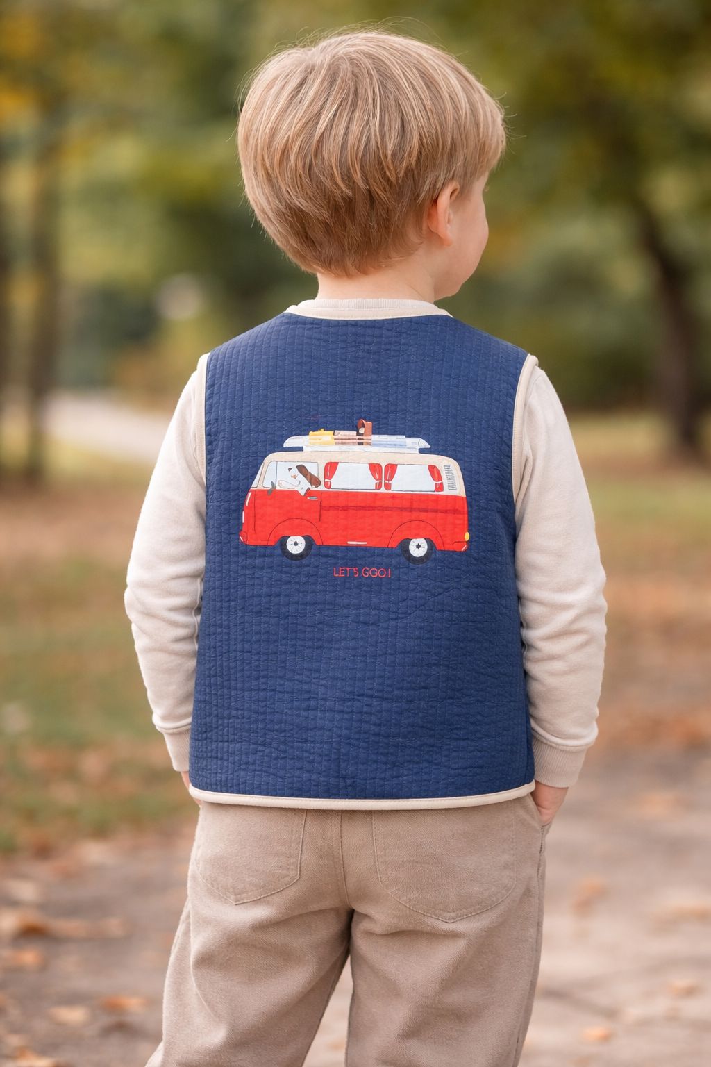 Gilet in cotone trapuntato leggero con stampa van | Miela Kids