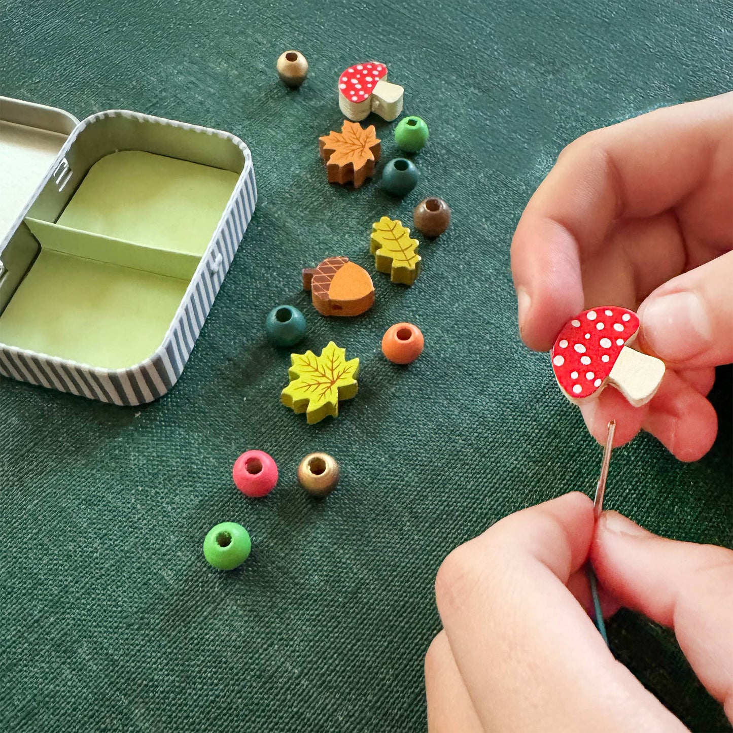 Mini kit creativo braccialetto in legno Foresta - Cotton Twist