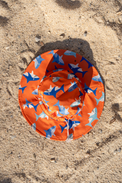 Cappellino da sole bambino con squali UV50+ | MIELA KIDS