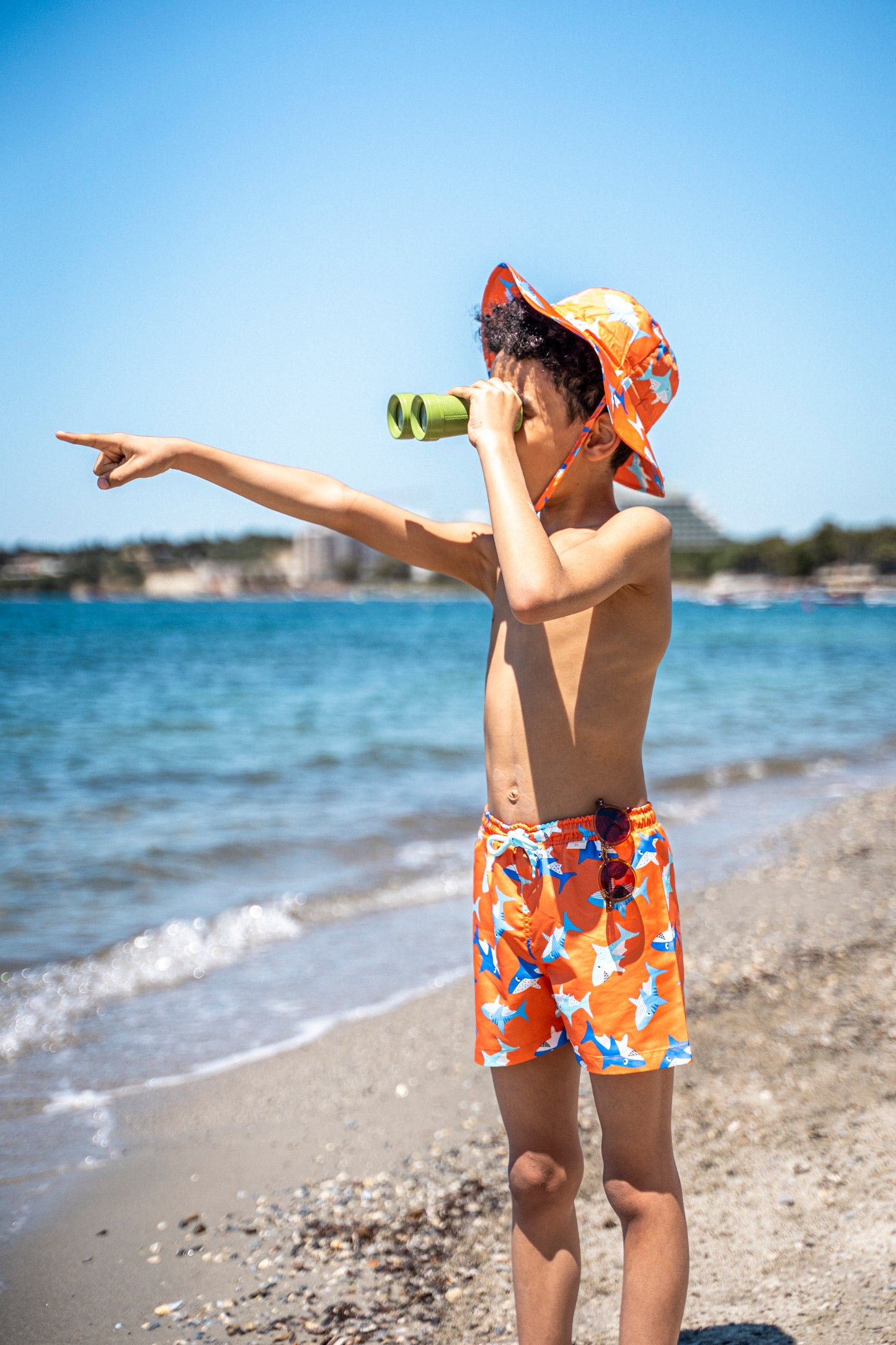 Cappellino da sole bambino con squali UV50+ | MIELA KIDS